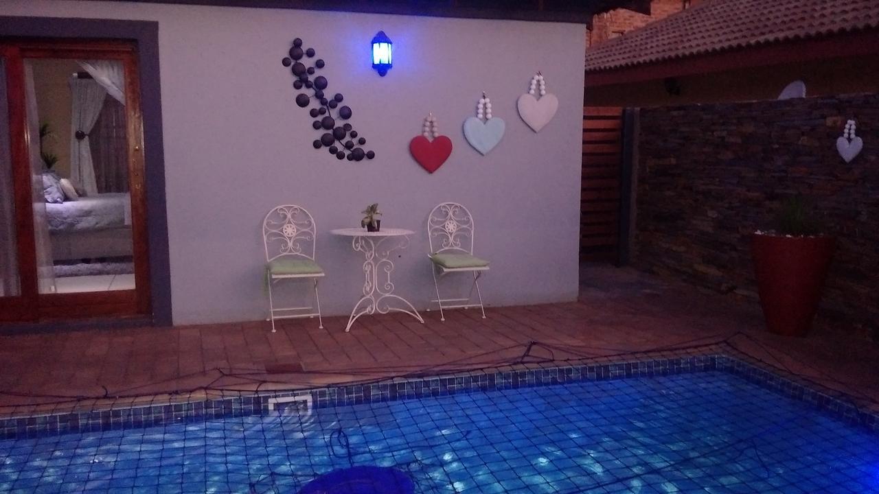 Dinaledi House Hotel Bela-Bela Kültér fotó